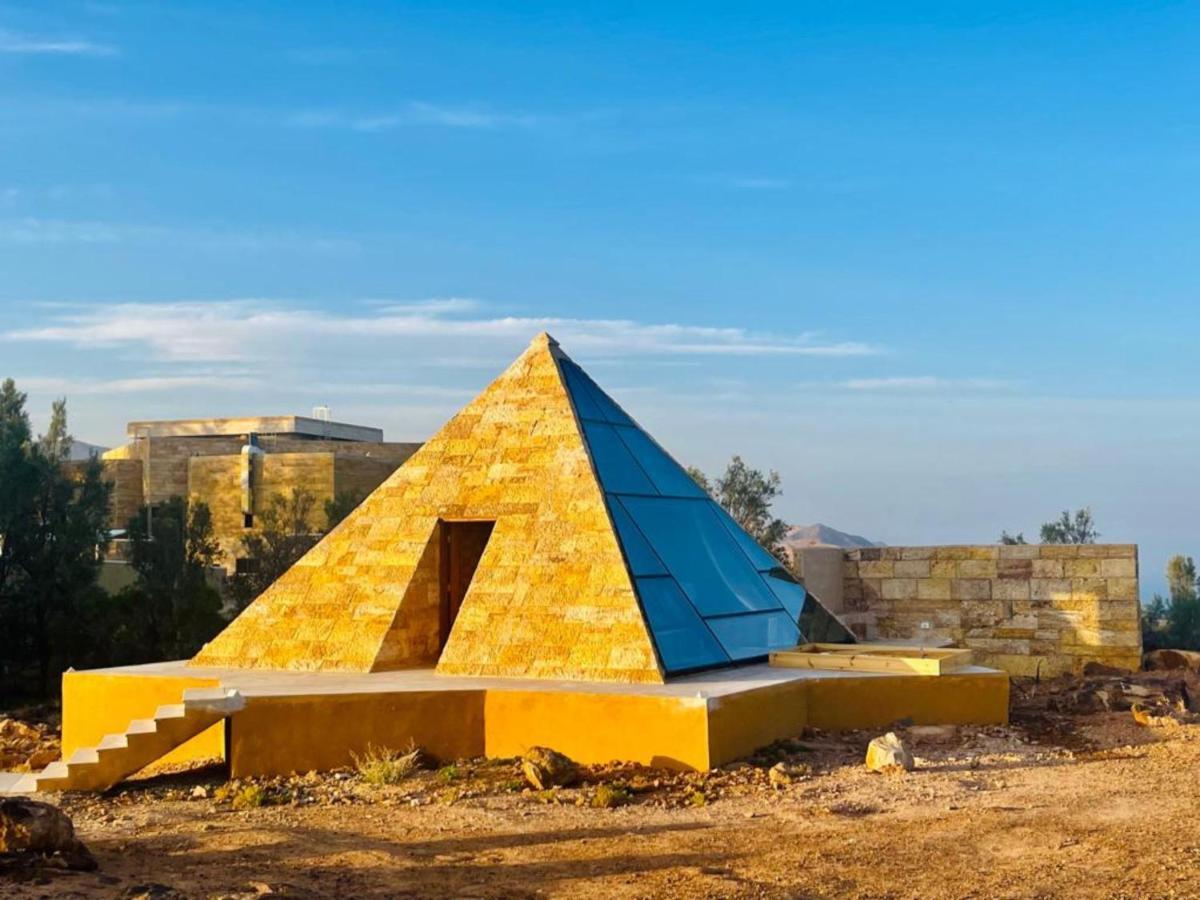 Deadsea Octagon Hotell Madaba Exteriör bild